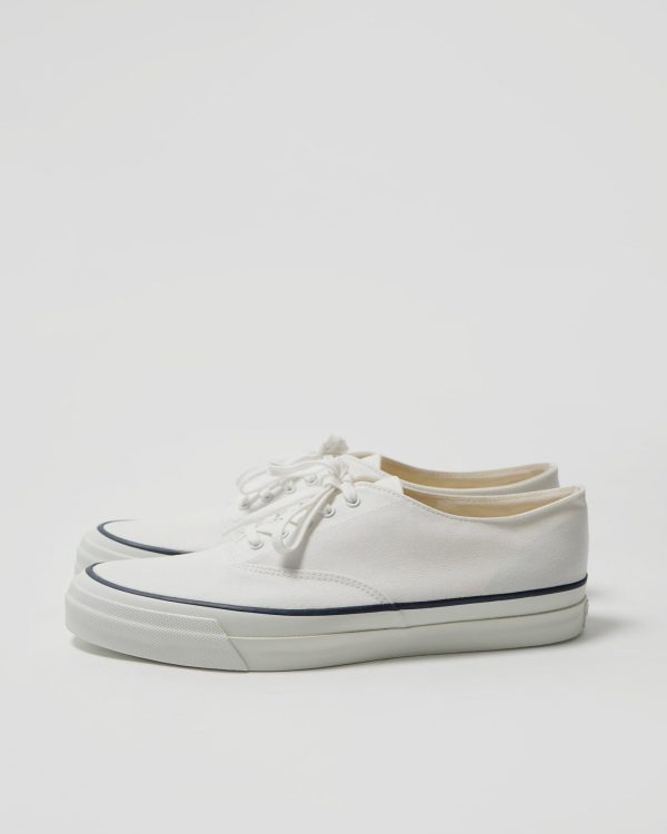 Deck Shoes / White